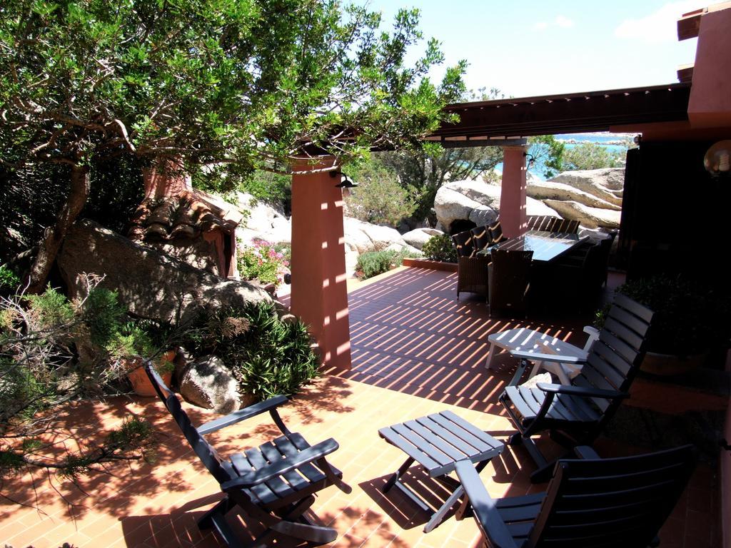 Villa Mica La Maddalena  Buitenkant foto