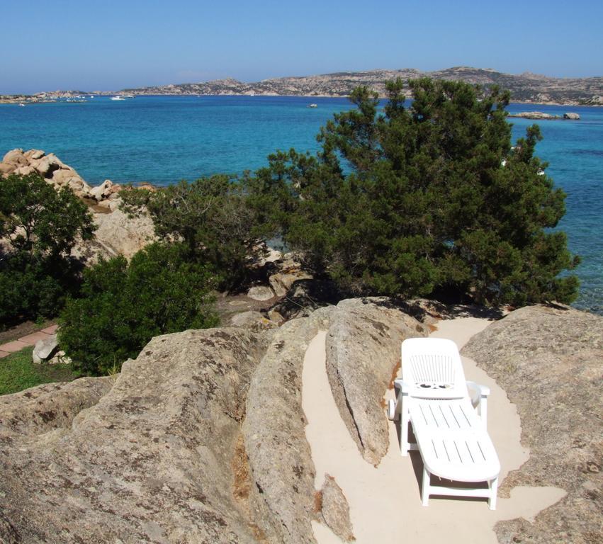 Villa Mica La Maddalena  Buitenkant foto