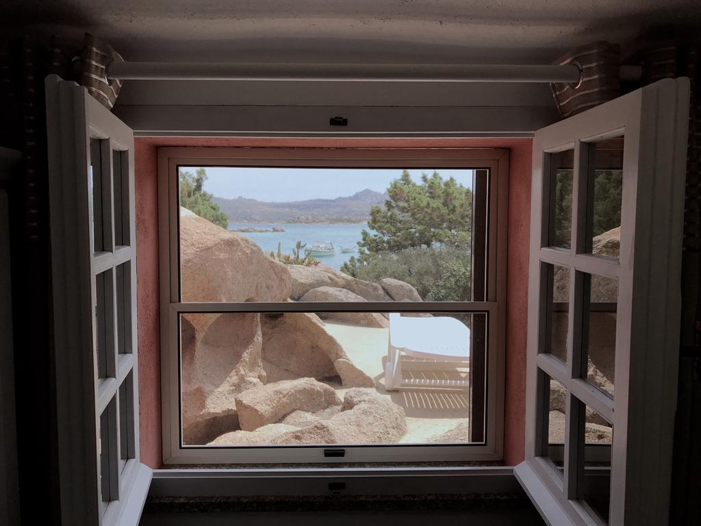 Villa Mica La Maddalena  Buitenkant foto