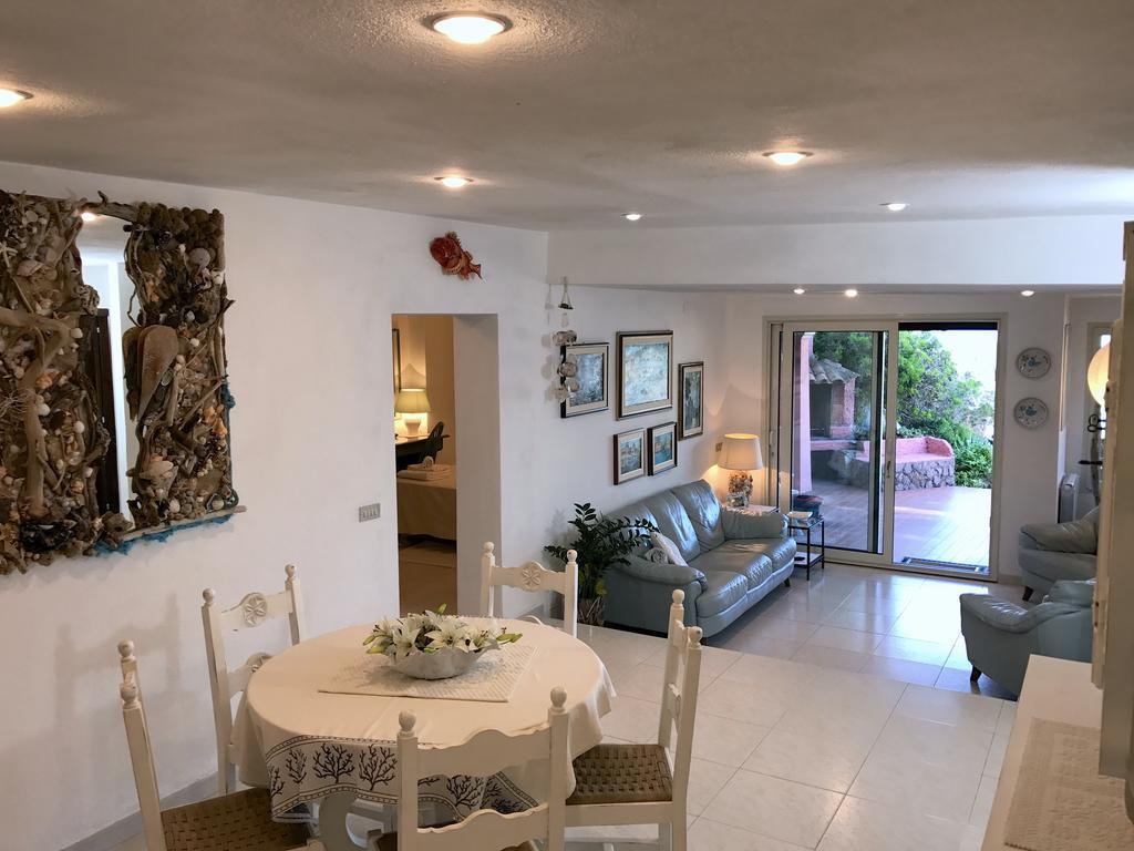 Villa Mica La Maddalena  Buitenkant foto
