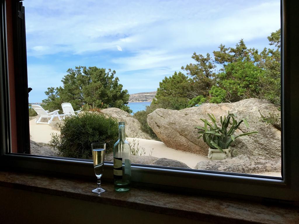 Villa Mica La Maddalena  Buitenkant foto
