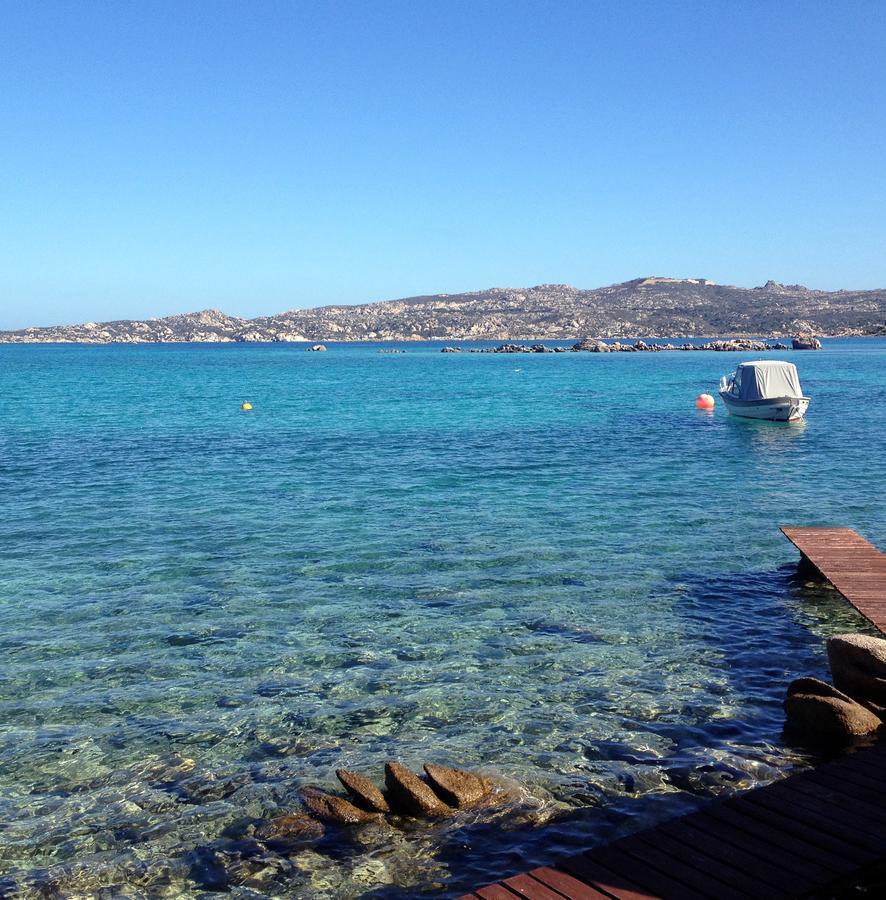 Villa Mica La Maddalena  Buitenkant foto