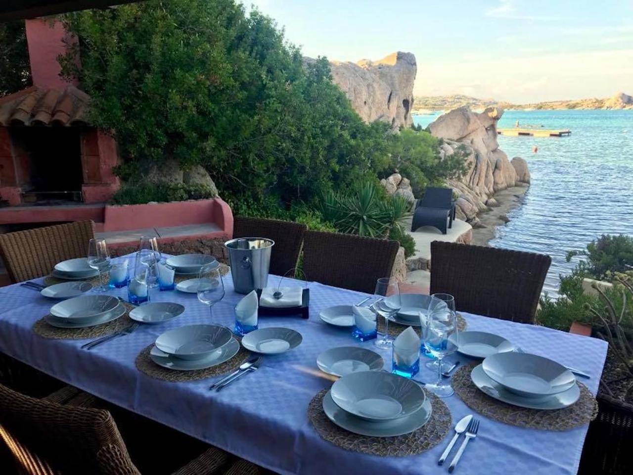 Villa Mica La Maddalena  Buitenkant foto